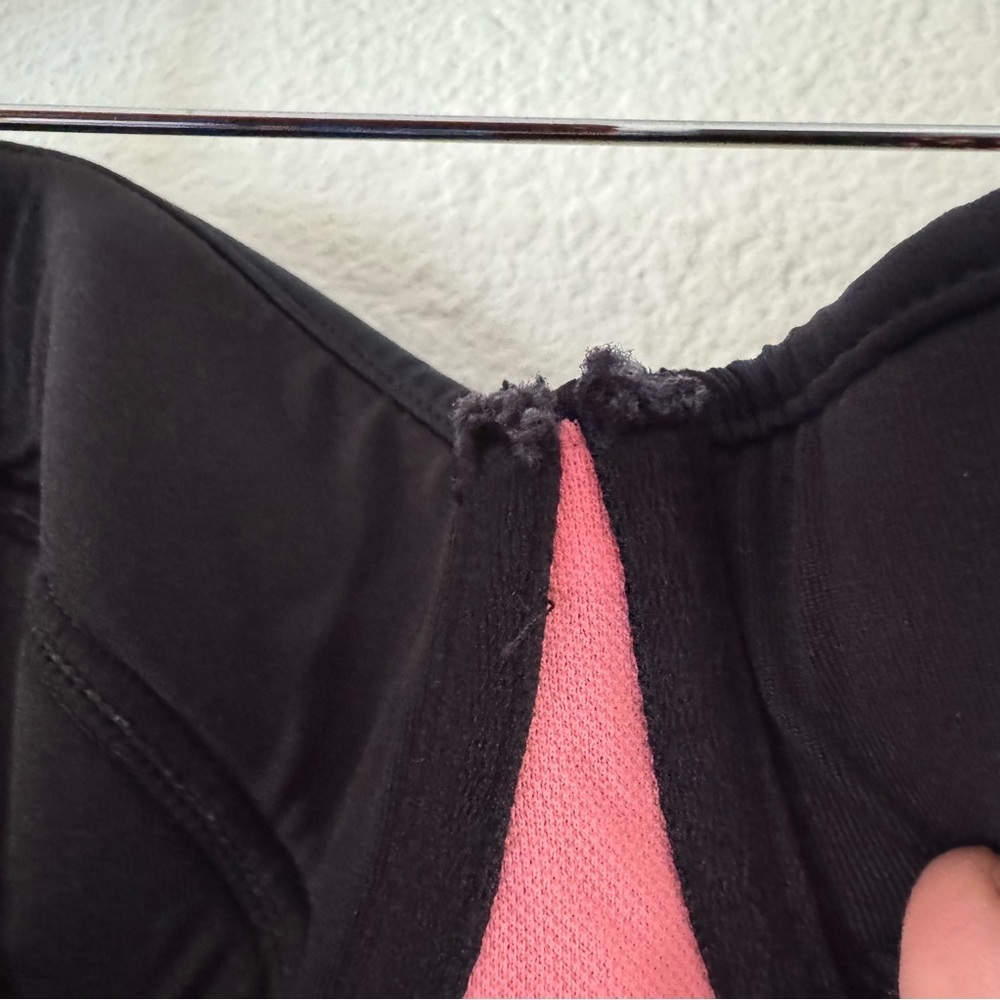 Black Hot Pink Geometric Cut Out Halter Bikini Top Structured Size 12 Juniors - Picture 13 of 16
